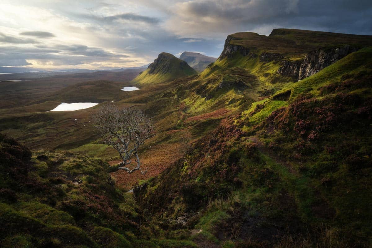 Quiraing al tramonto durante il viaggio fotografico in scozia e isola di skye