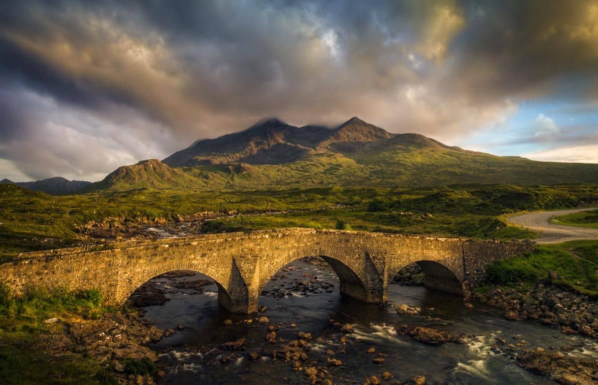 Sligachan al tramondo durante il viaggio fotografico in scozia e isola di skye