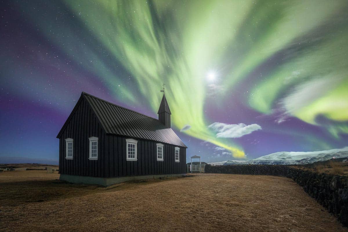 arurora boreale su budir, viaggio fotografico islanda