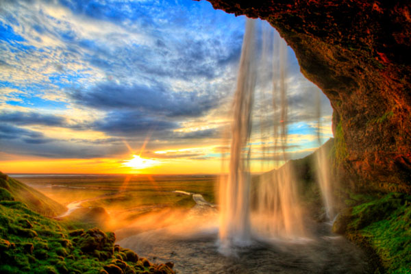 Cascata ripresa con effetto seta acqua