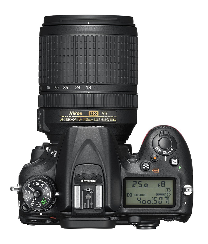 Nikon D7200, Reflex, novità, wi-fi, sopra