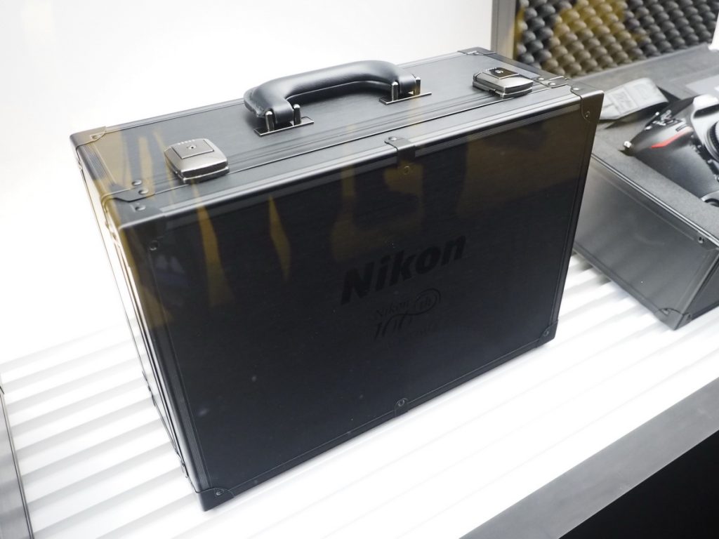 Nikon, anniversario, 100