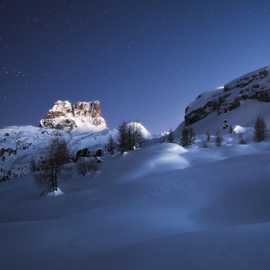 lago di limides innevato