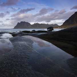 Spiaggia-di-Uttakleiv-viaggio-fotografico-lofoten